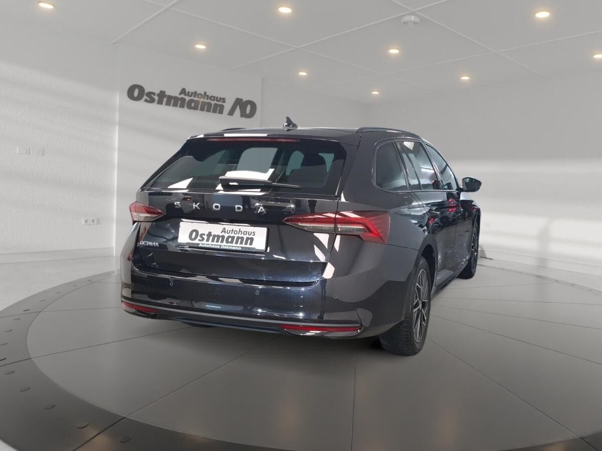 Skoda Octavia Combi 1.5 TSI Selection RFK LED ACC