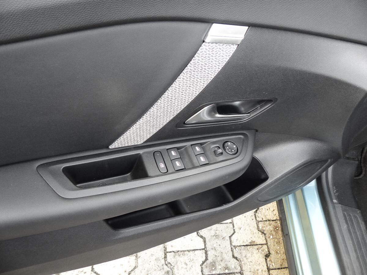 Citroën C4 Shine HUD Navi ⚡Keine Überführungskosten⚡