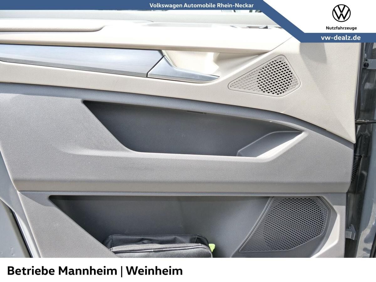 Volkswagen Multivan Life 2.0 TDI DSG AHK LED Klima APP