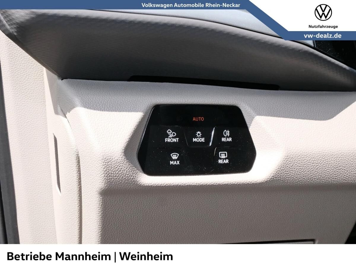 Volkswagen Multivan Life 2.0 TDI DSG AHK LED Klima APP