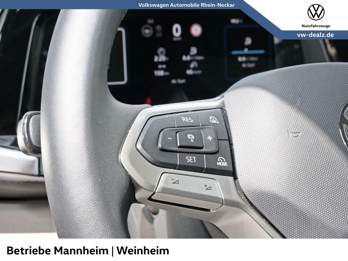 Volkswagen Multivan Life 2.0 TDI DSG AHK LED Klima APP