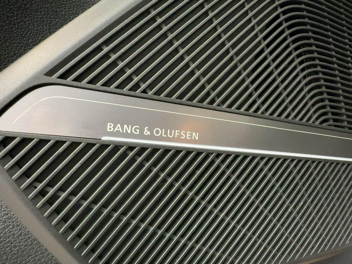 Audi SQ5 TDI quattro AHK Matrix LED Bang & Olufsen air suspension