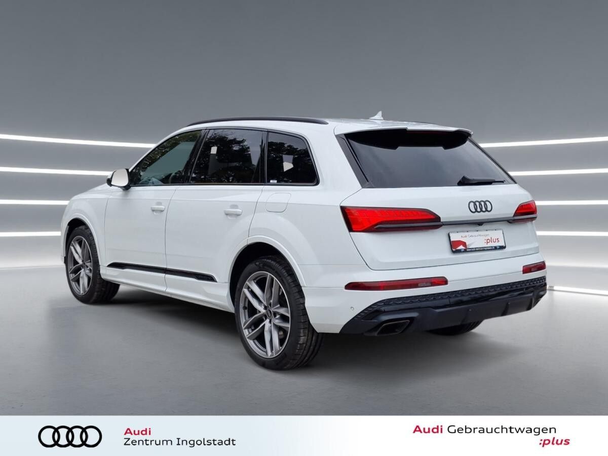 Audi Q7 55 TFSI e qu S line MATRIX Luft AHK HuD 21