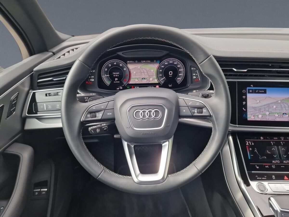 Audi Q7 55 TFSI e qu S line MATRIX Luft AHK HuD 21