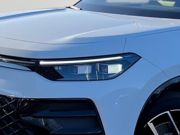 Volkswagen Tayron 2.0TDI DSG 4M R-LINE AHK+PANO+STDHZG+20"+