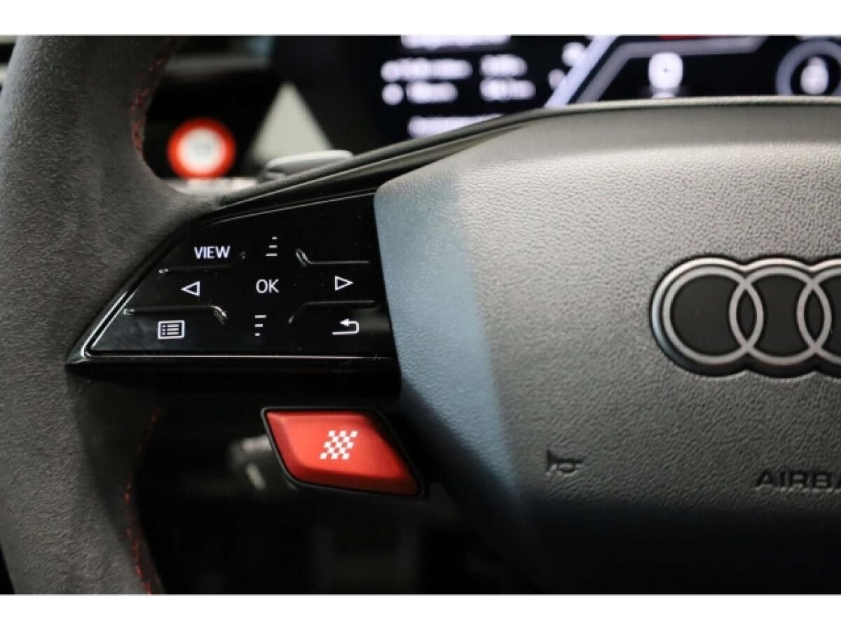 Audi RS3 Sportback TFSI quattro 280 km/h