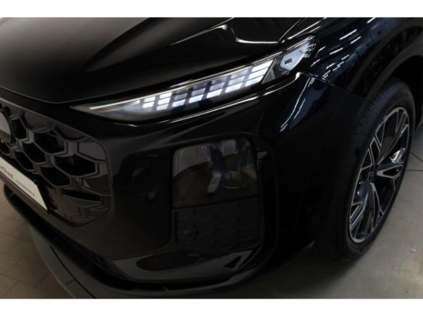 Audi Q3 TFSI quattro S line **Neues Modell**