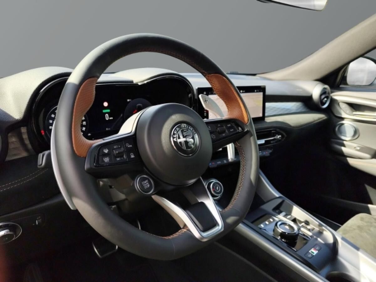 Alfa Romeo Tonale Ibrida Intensa 1.5 VGT Mild-Hybrid 160PS Navi PANORAMASCHIEBEDACH **NUR FÜR GEWERBE**