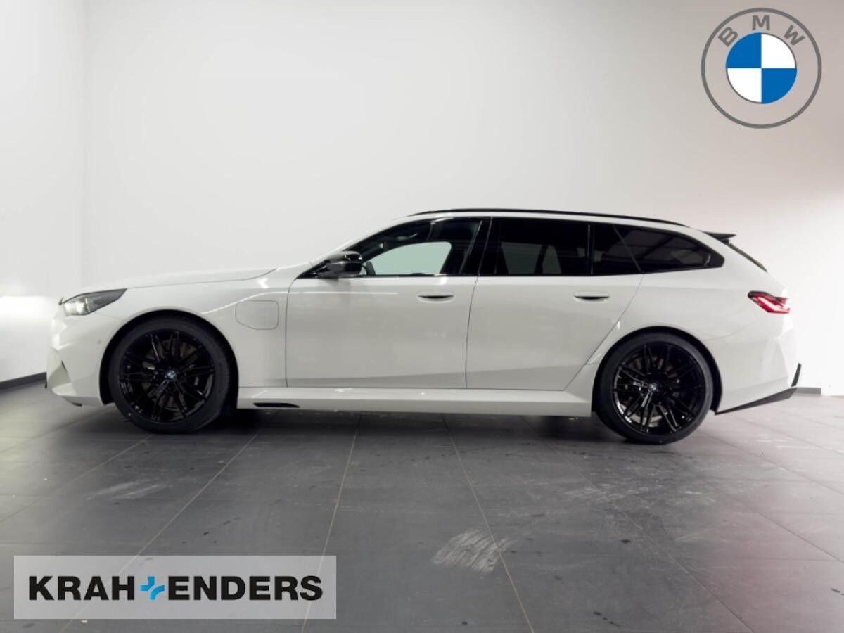 BMW M5 xDrive Touring Comfort Paket Driving- & Parking Prof. 0,5% Versteuerung-AKTION BIS 31.12.2025