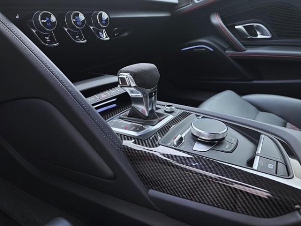 Audi R8 Coupe V10 PERFORMANCE LEDER LM20 KAMERA B&O
