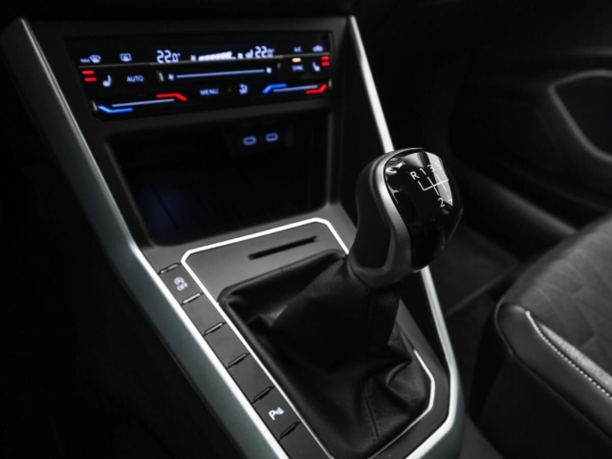 Volkswagen Taigo ENERGY 1.0 TSI Ganzjahresreifen