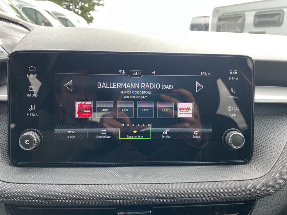 Skoda Fabia 1.0 TSI **PRIVAT**SOFORT** l DAB l LED l SHZ l PDChi l KLIMA l