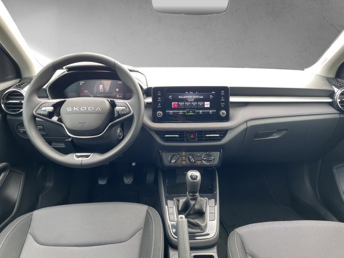 Skoda Fabia 1.0 TSI **PRIVAT**SOFORT** l DAB l LED l SHZ l PDChi l KLIMA l