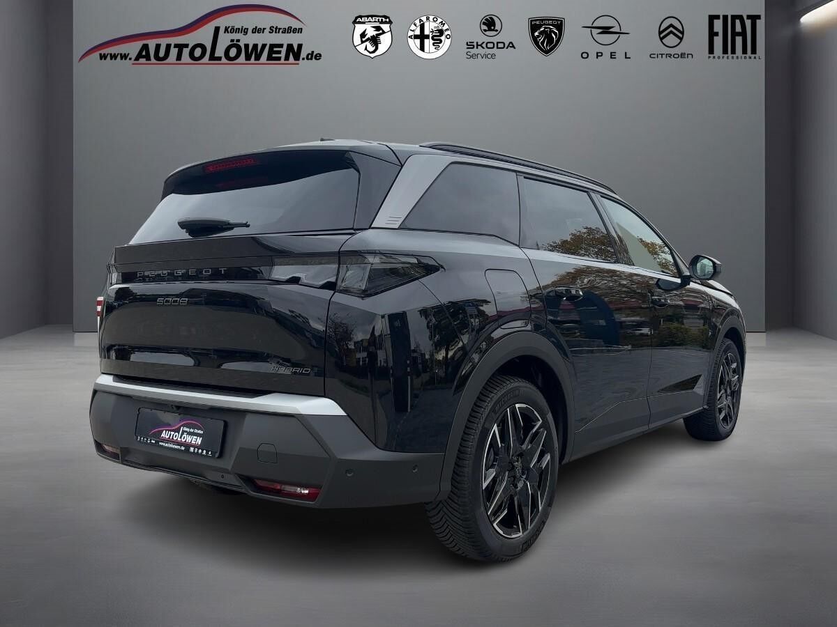 Peugeot 5008 GT Hybrid 145 - Lenkradheizung, Navi