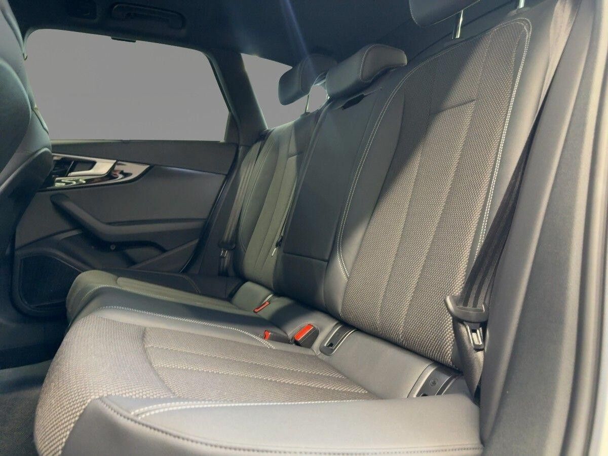 Audi A4 Avant S line 40 TFSI Pano B&O Kamera LED