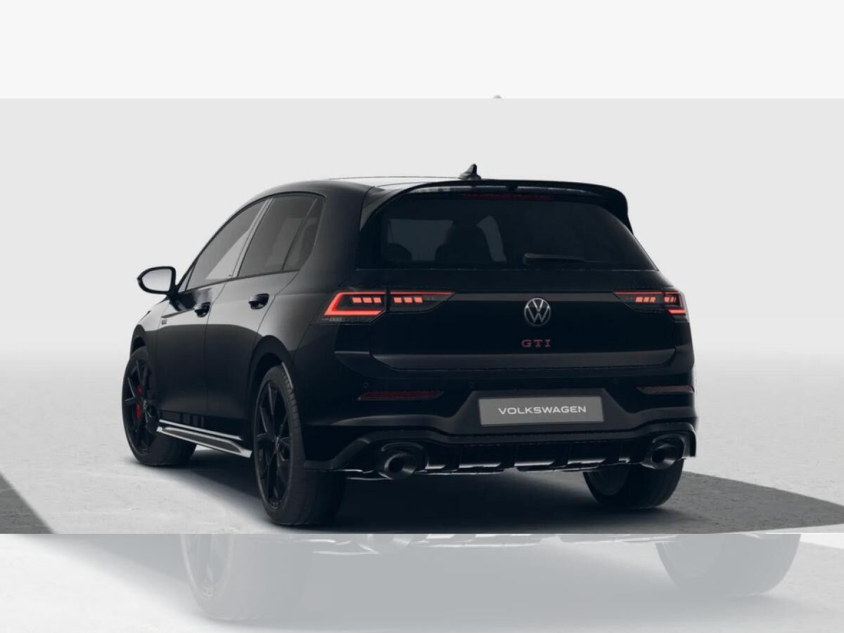 Volkswagen Golf VIII GTI 2.0 TSI DSG Clubsport | LEDER | PANO | PERFORMANCE PAKET | BLACK STYLE | DCC