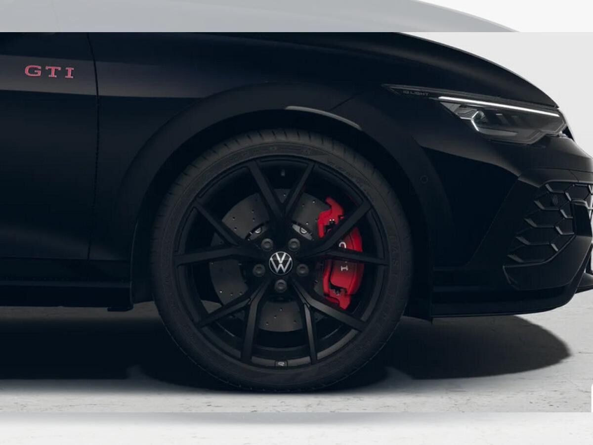 Volkswagen Golf VIII GTI 2.0 TSI DSG Clubsport | LEDER | PANO | PERFORMANCE PAKET | BLACK STYLE | DCC