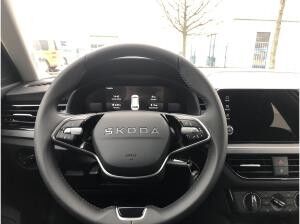 Skoda Kamiq Essence + PDC.+beheizb.Vordersitze+Ladeb.+
