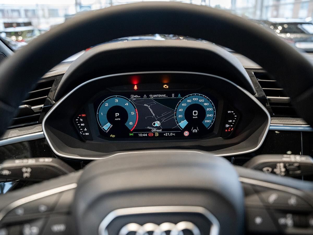 Audi Q3 Sportback 40 TDI quattro S tronic Matrix Kamera  Pano Navi