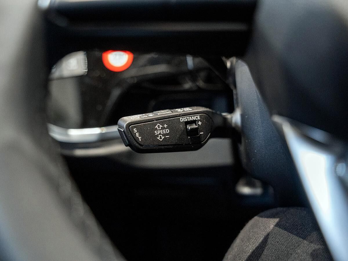 Audi Q3 Sportback 40 TDI quattro S tronic Matrix Kamera  Pano Navi