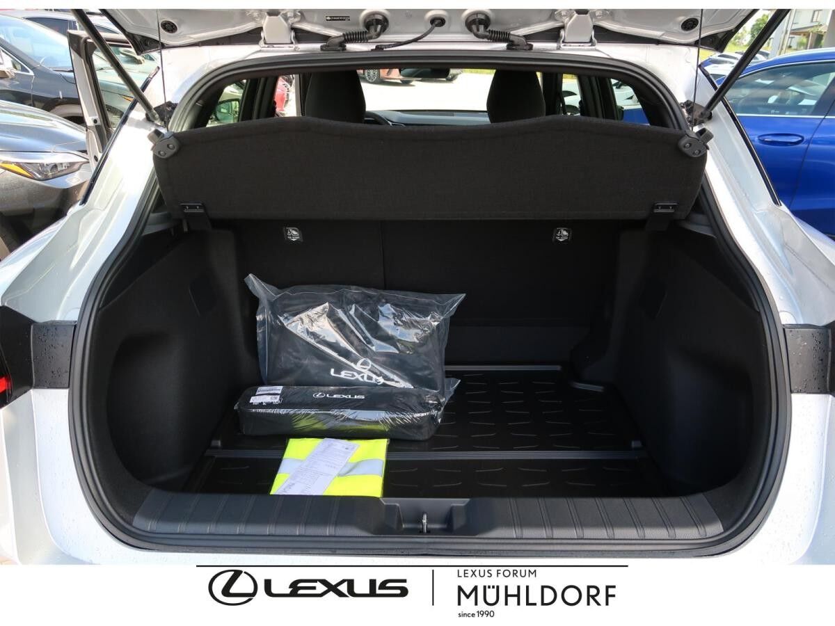 Lexus LBX Inklusive Komfort Paket