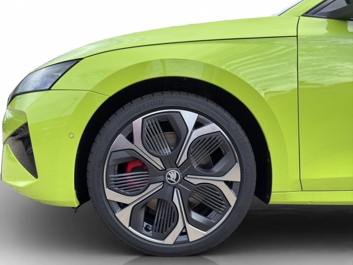 Skoda Octavia Combi 2.0 TSI DSG - RS DCC *AHK*STHZG*HUD*MATRIX*NAV*SHZ