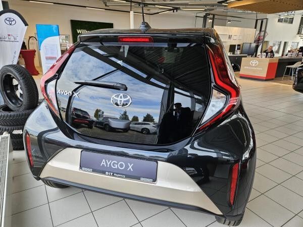 Toyota Aygo 1.0-l-VVT-i Teamplayer S-CVT