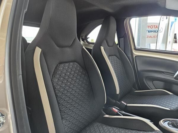 Toyota Aygo 1.0-l-VVT-i Teamplayer S-CVT