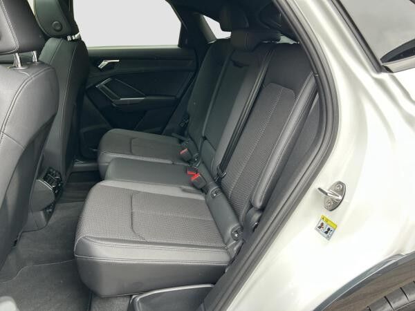 Audi Q3 Sportback S line 40 TFSI qu 5JGar MATRIX Assist #black Pano