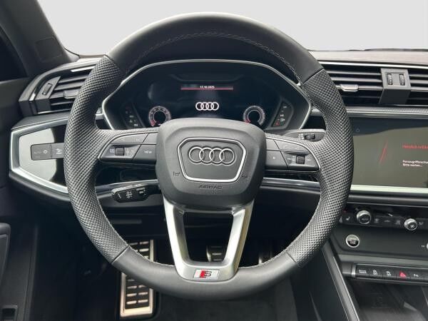 Audi Q3 Sportback S line 40 TFSI qu 5JGar MATRIX Assist #black Pano