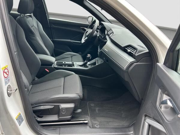 Audi Q3 Sportback S line 40 TFSI qu 5JGar MATRIX Assist #black Pano