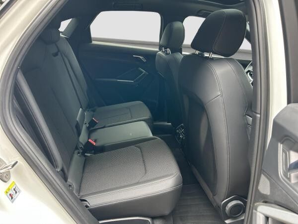 Audi Q3 Sportback S line 40 TFSI qu 5JGar MATRIX Assist #black Pano