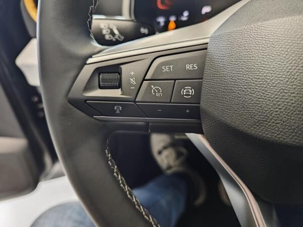 Seat Ibiza Road Edition 1.0TSI DSG |LED|SHZ|KAM|
