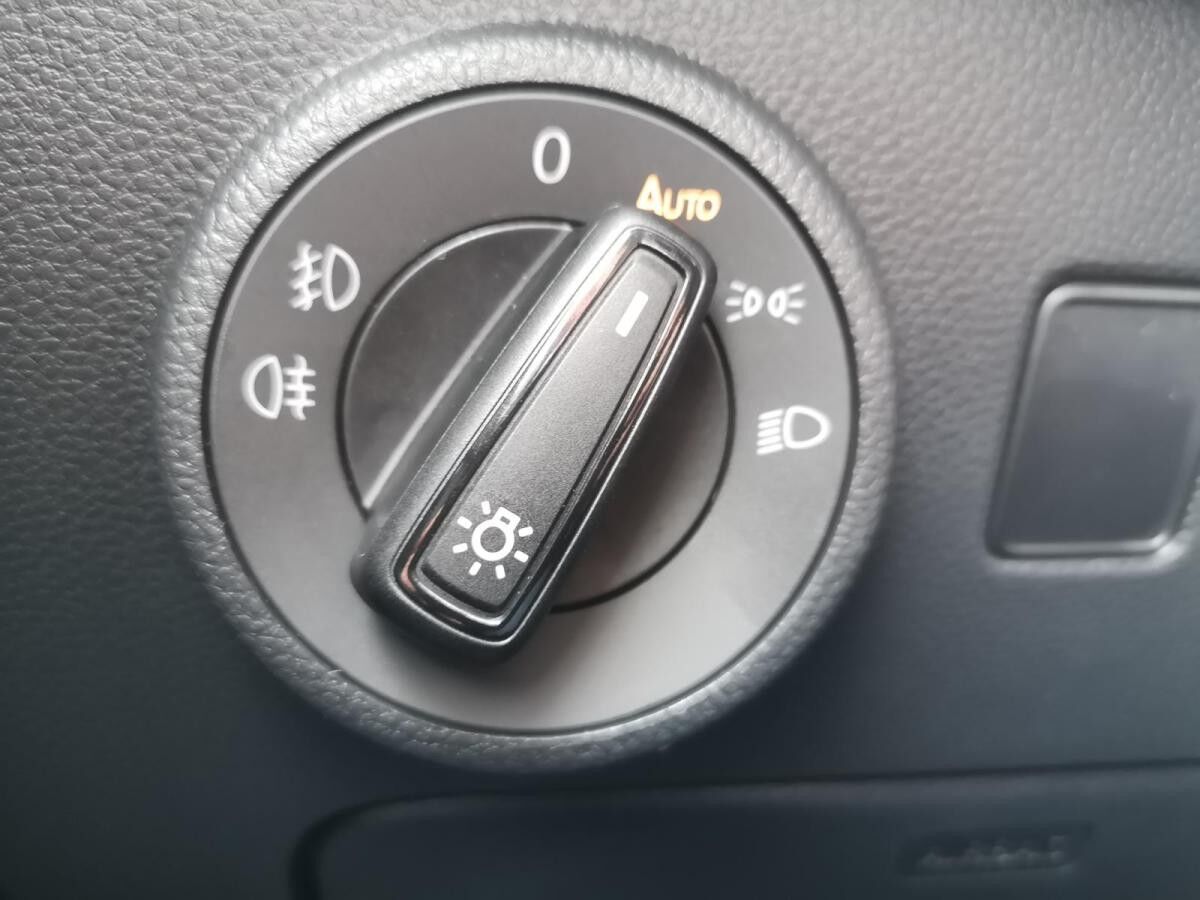 Seat Ateca Road Edition Allwetter AHK PDC v+h Kamera