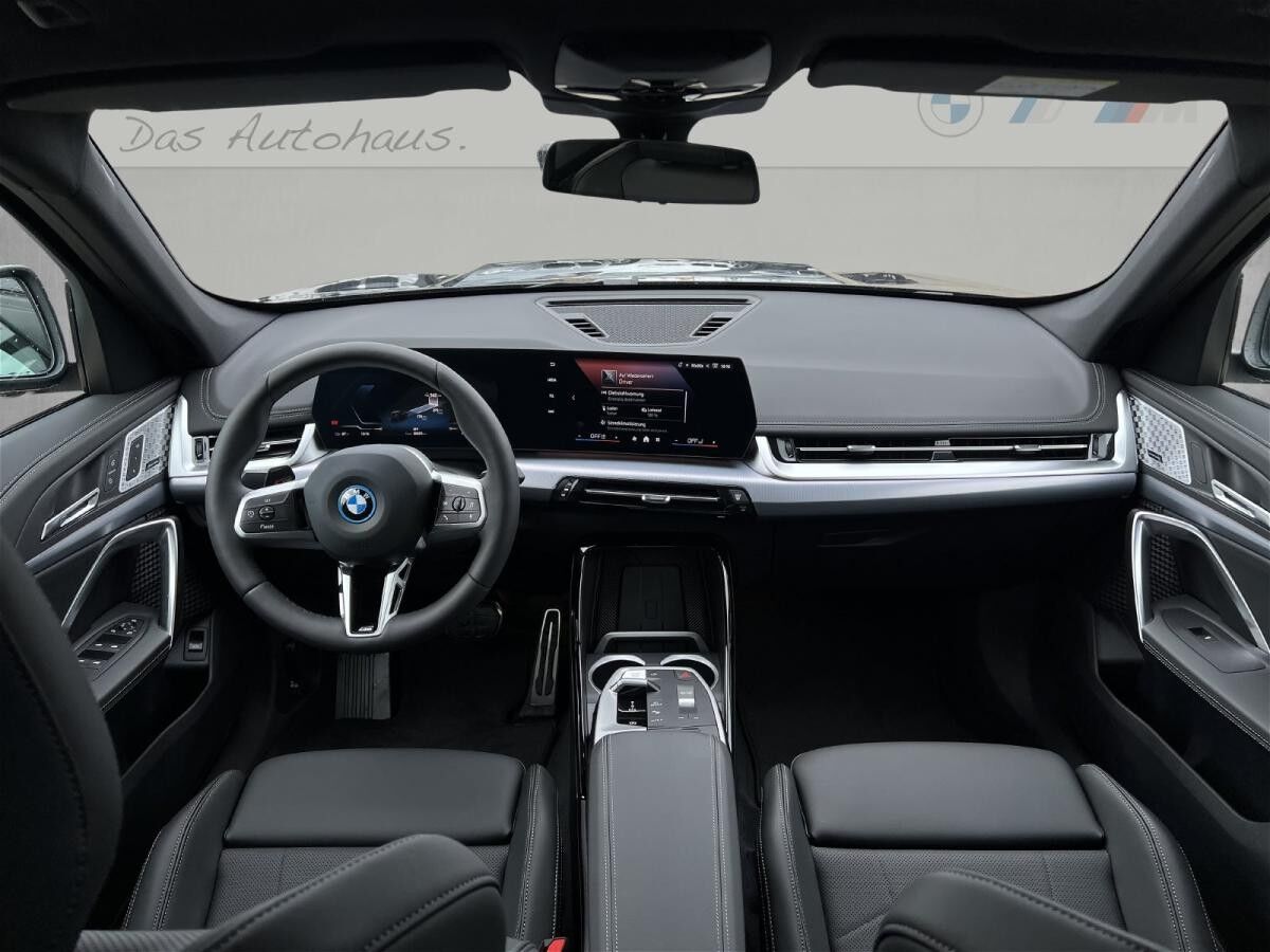 BMW iX1 xDrive30 M Sport