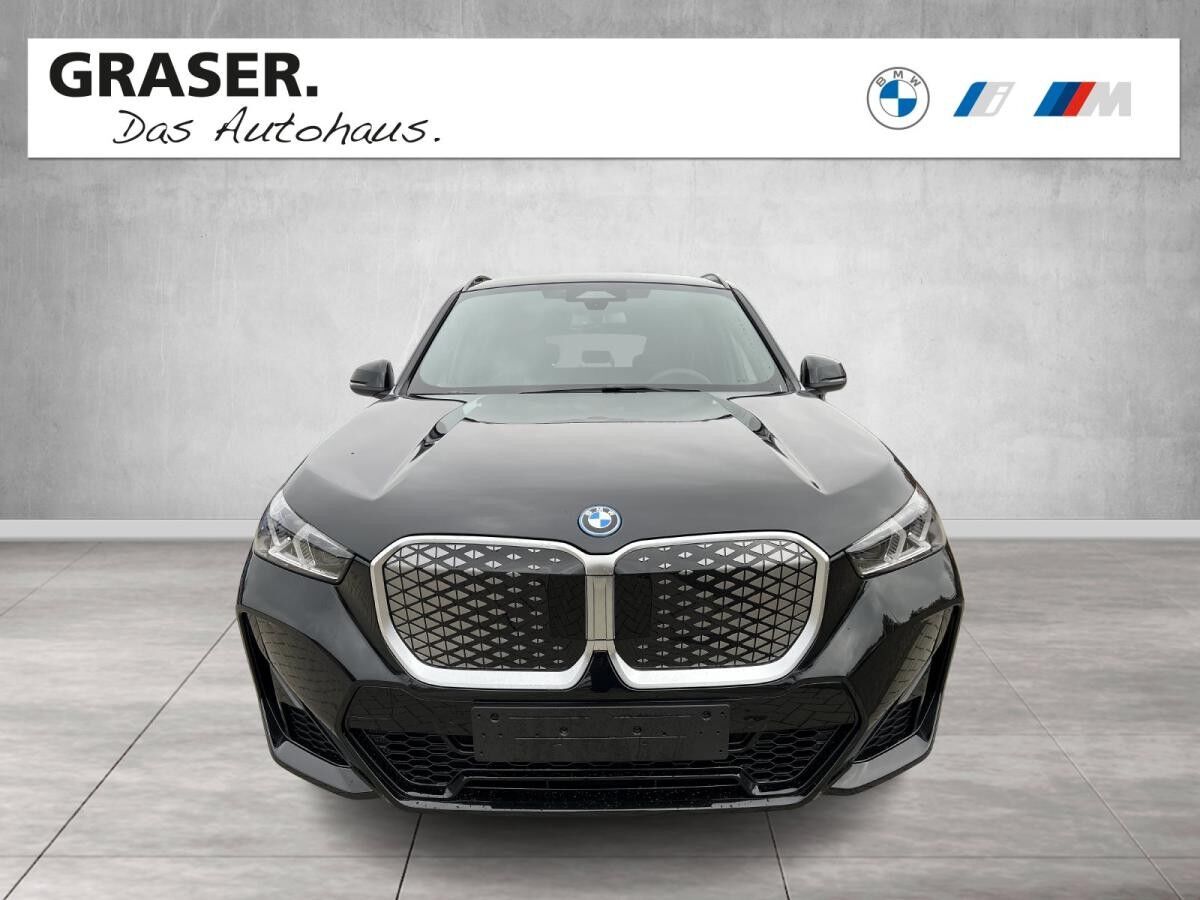 BMW iX1 xDrive30 M Sport