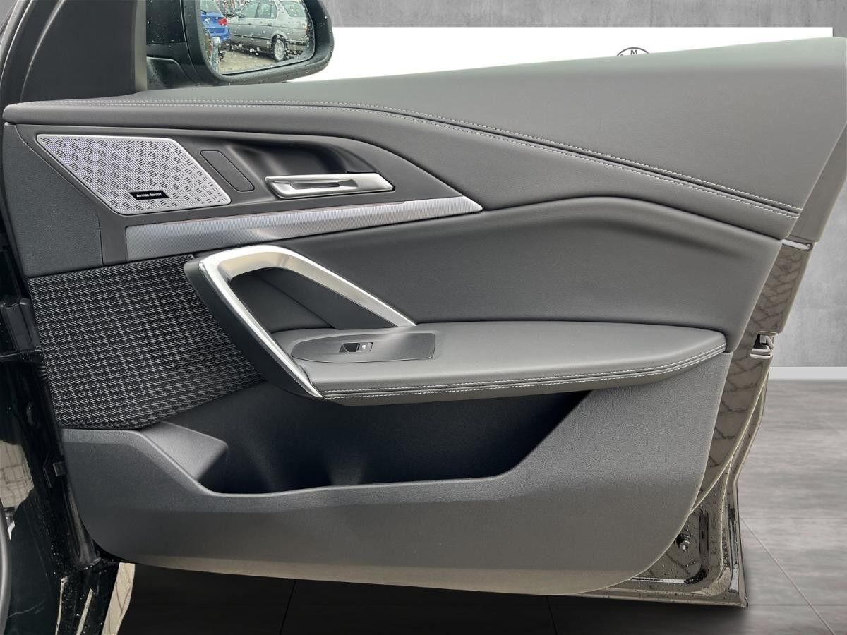 BMW iX1 xDrive30 M Sport