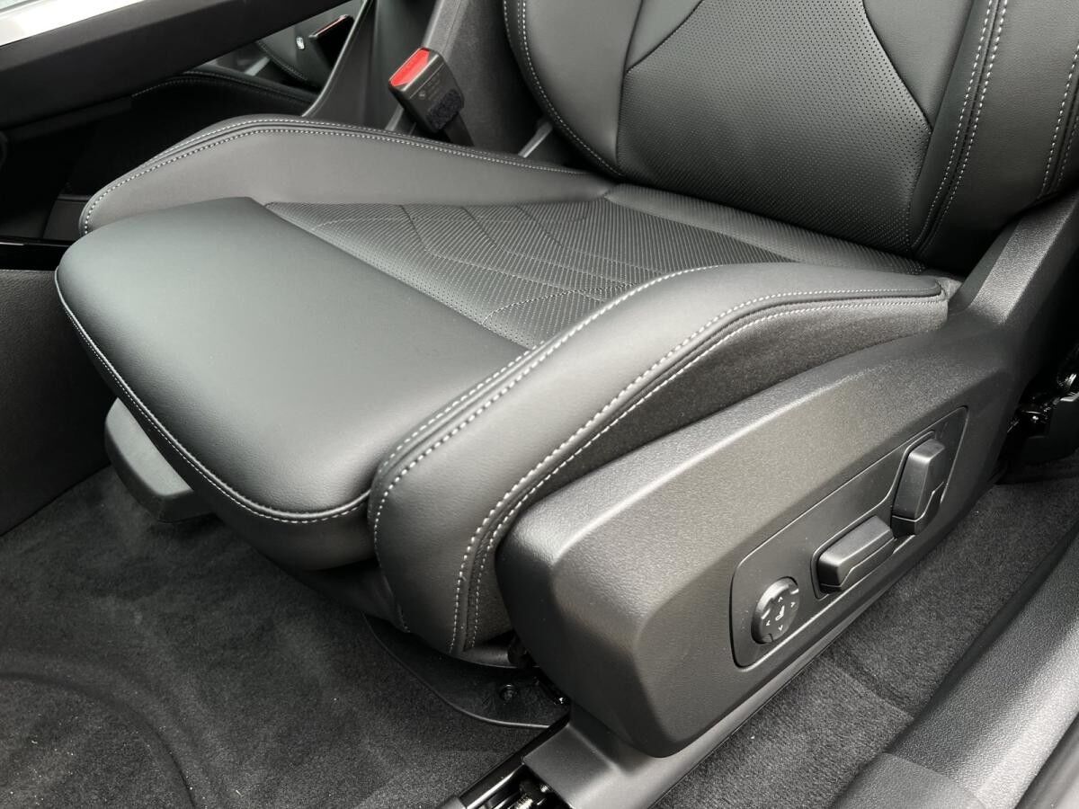 BMW iX1 xDrive30 M Sport