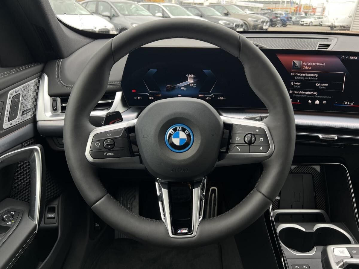 BMW iX1 xDrive30 M Sport