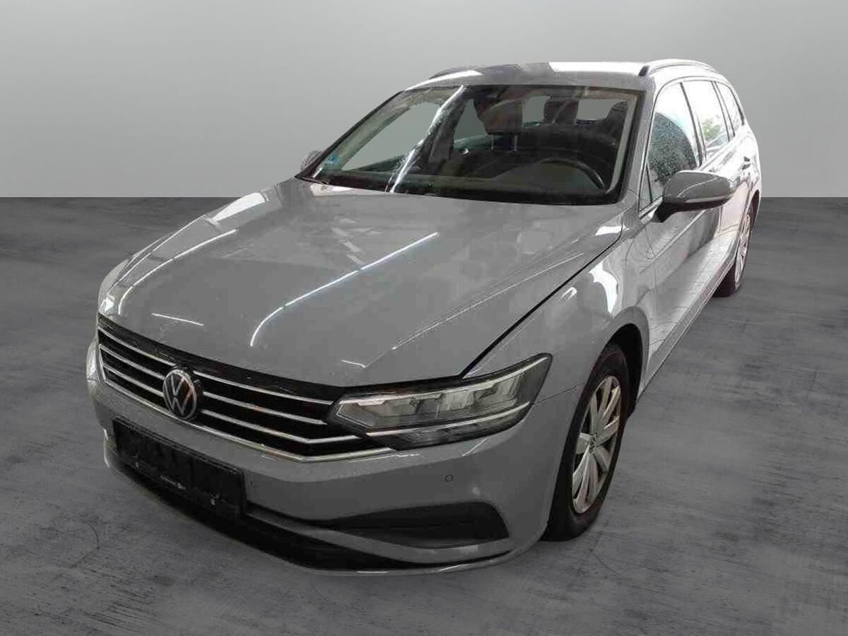 Volkswagen Passat Variant Conceptline 1.5TSI DSG/ Navi, LED