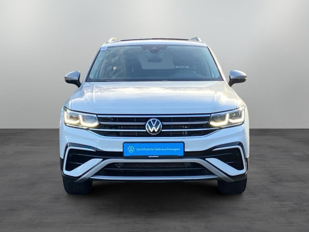 Volkswagen Tiguan Allspace Elegance 2.0TDI 4M DSG/ Pano,AHK