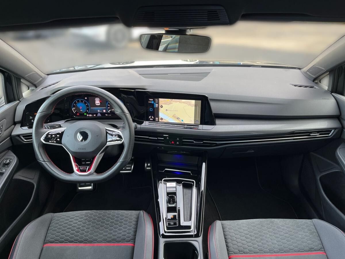 Volkswagen Golf GTI Clubsport VIII 2.0 TSI DSG / Navi, LED+