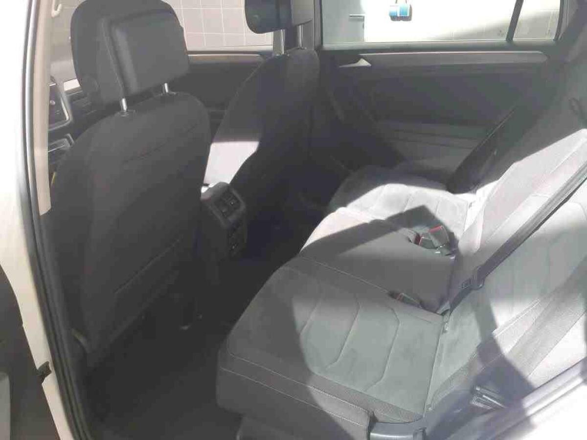 Volkswagen Tiguan Allspace Elegance 2.0TDI 4M DSG/ Pano,AHK