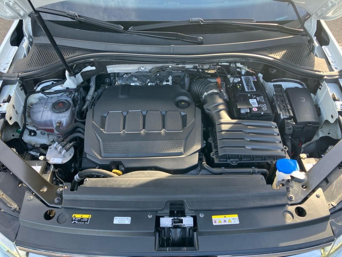 Volkswagen Tiguan Allspace Elegance 2.0TDI 4M DSG/ Pano,AHK