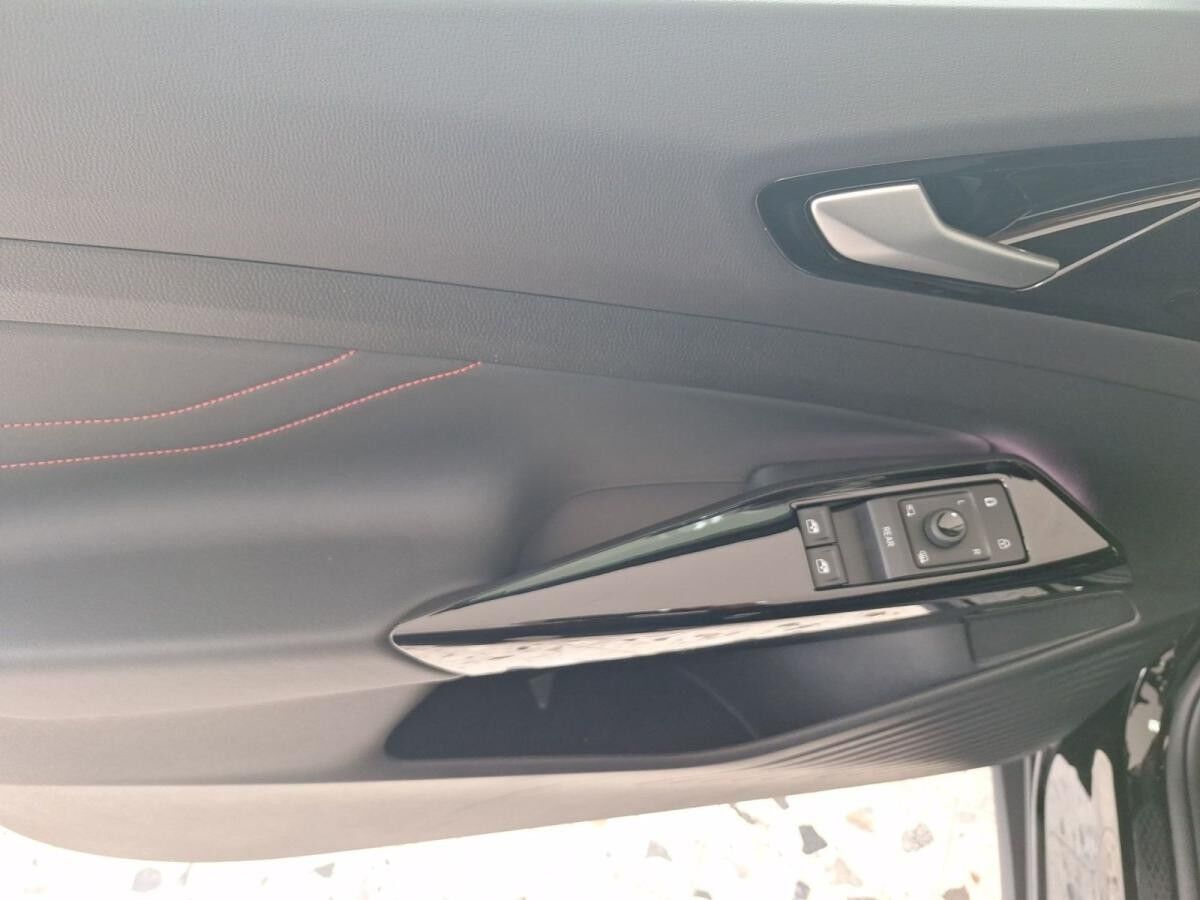 Volkswagen ID.4 GTX mit Entertainment-Paket 4Motion Navi IQ.LIGHT - LED-Matrix-Scheinwerfer Sprachbedienung DAB+