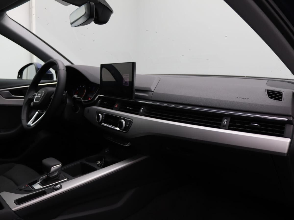 Audi A4 Avant advanced 35TDI S-tronic/ Navi, AHK, LED