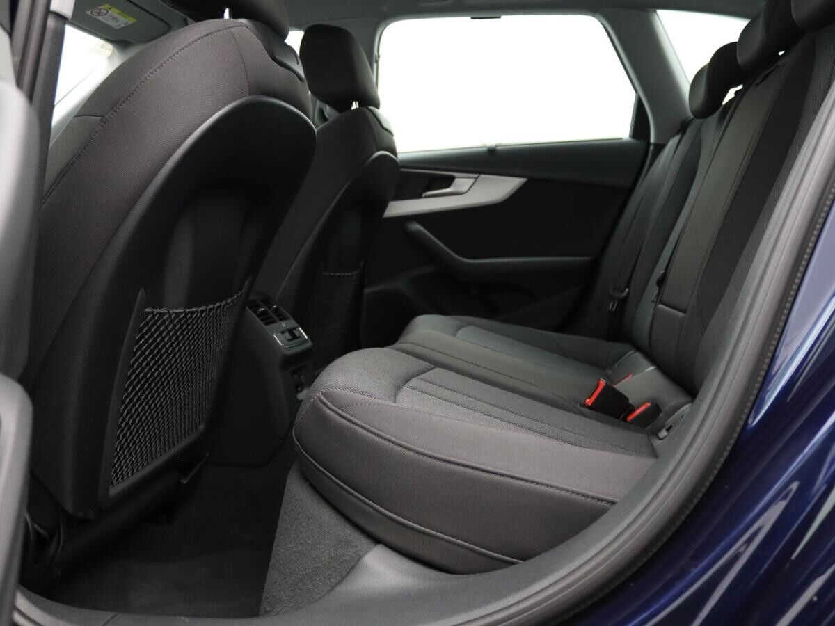 Audi A4 Avant advanced 35TDI S-tronic/ Navi, AHK, LED