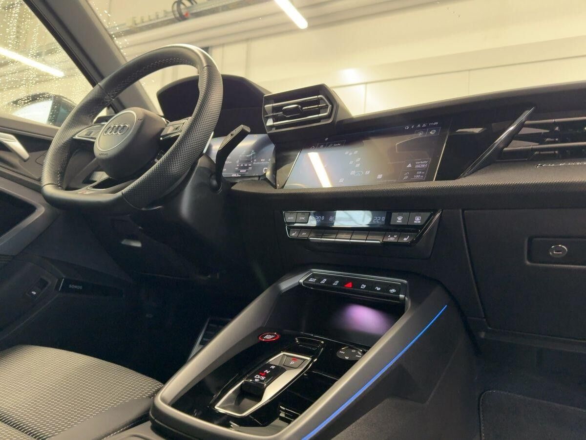 Audi S3 Limousine 2.0 TFSI Matrix Pano SONOS Kamera