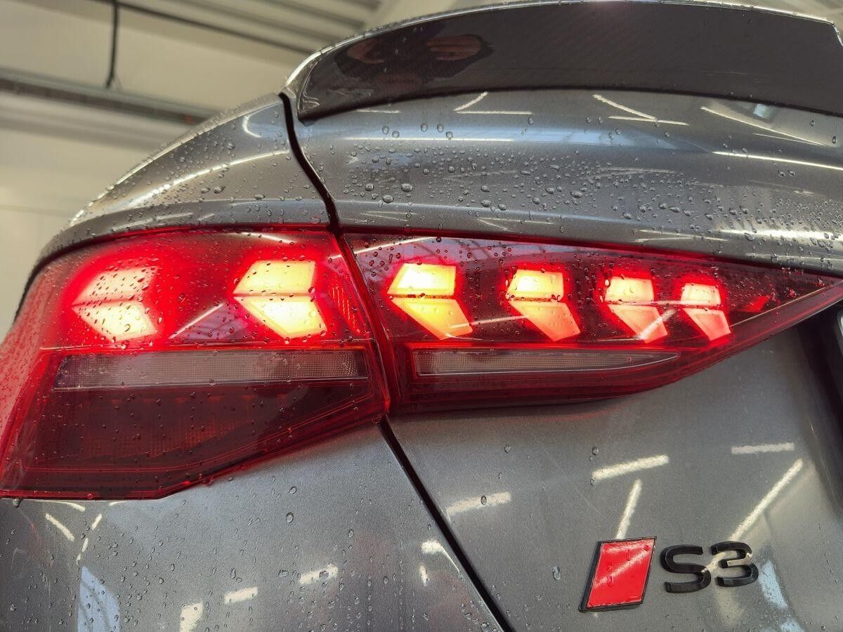 Audi S3 Limousine 2.0 TFSI Matrix Pano SONOS Kamera