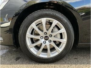 Audi A4 Avant 40TDI quattro S-tronic/ Navi+, HuD, ACC